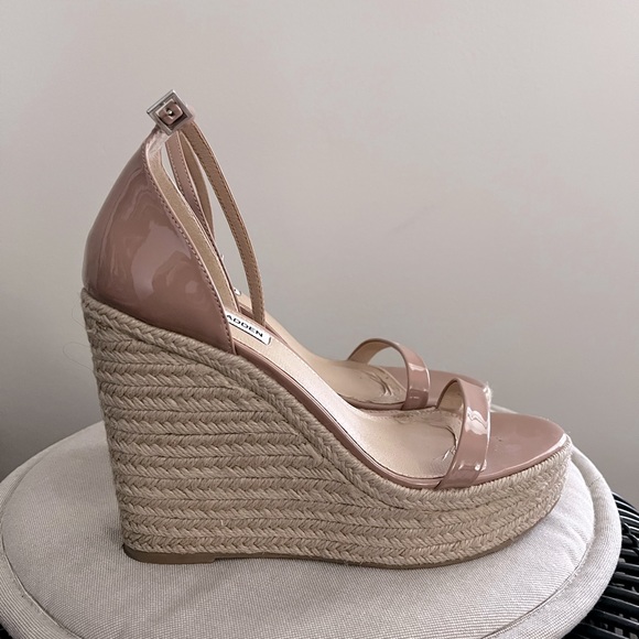 Steve Madden Wedges in natural pink colour - Picture 4 of 4